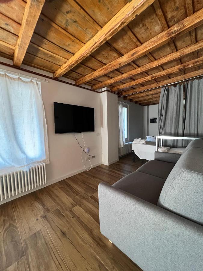 شقة Borgovivo Il Tuo Loft In Centro Citta بيرغامو المظهر الخارجي الصورة